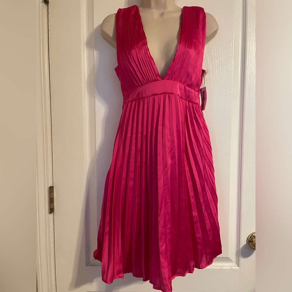 NWT Jessica Simpson Pink Plunge Mini Dress Small Pinup Marilyn Monroe Party